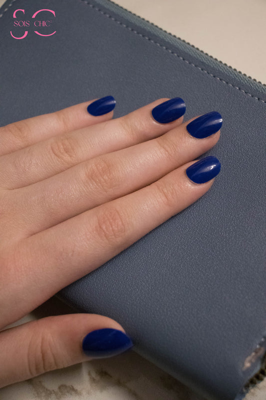 Get inspired by the stunning looks created with Sois Chic's press-on nails beautifully applied on a girl's nails. Elevate your style with ease and confidence.